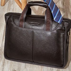 Men's bags, handbags, business briefcases, light and stylish